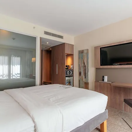 Novotel Bosphorus Hotel