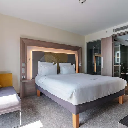Hotel Novotel Bosphorus 5*