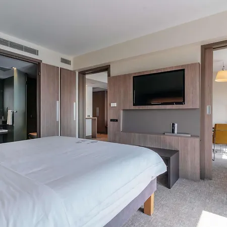 Novotel Bosphorus Hotel 5*