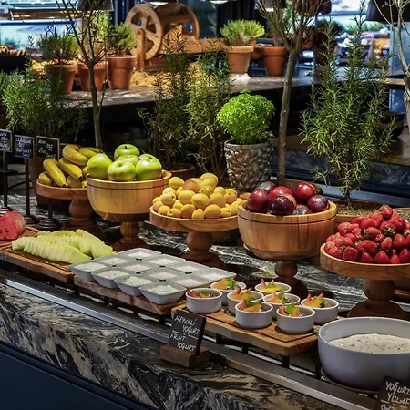 Novotel Bosphorus 5*