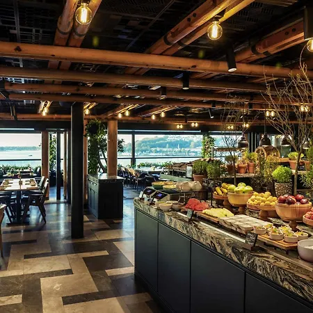 Hotel Novotel Bosphorus 5*