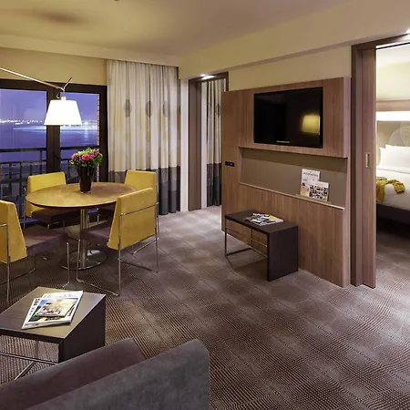 Отель Novotel Bosphorus