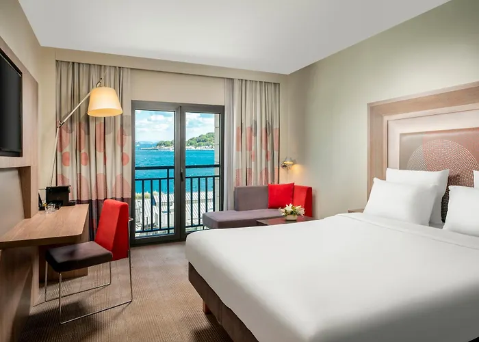 Novotel Bosphorus Стамбул