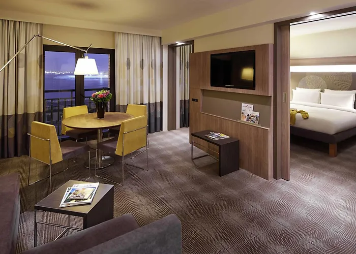 Отель Novotel Bosphorus