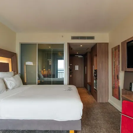 Novotel Bosphorus 5*