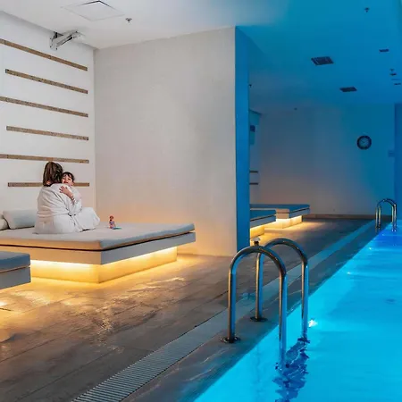 Novotel Bosphorus 5*