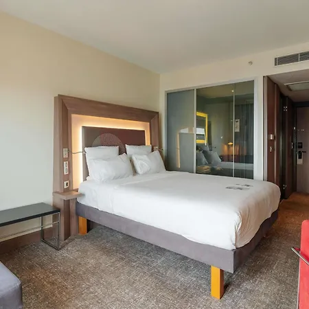 Novotel Bosphorus 5*