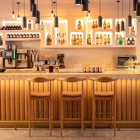 Novotel Bosphorus 5*