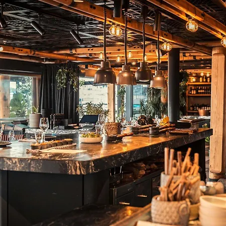 Novotel Bosphorus 5*